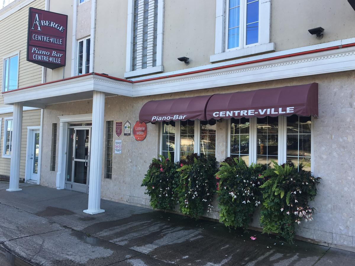Auberge Centre Ville Chicoutimi Extérieur photo
