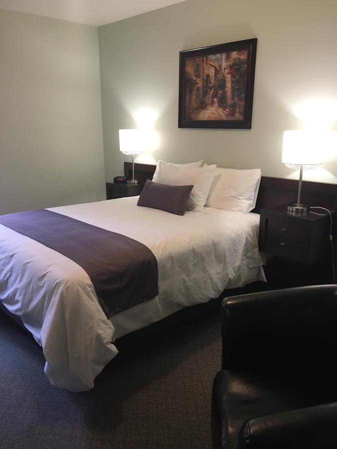 Auberge Centre Ville Chicoutimi Extérieur photo