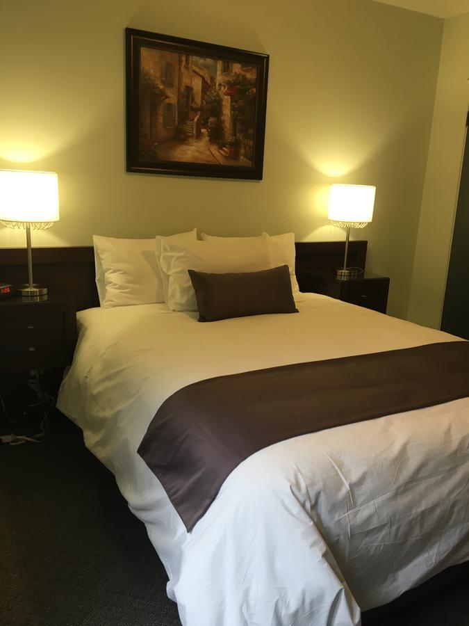 Auberge Centre Ville Chicoutimi Extérieur photo